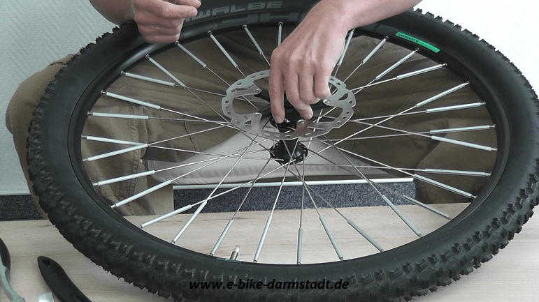 Montage von größerer Shimano Bremsscheibe SM-RT81